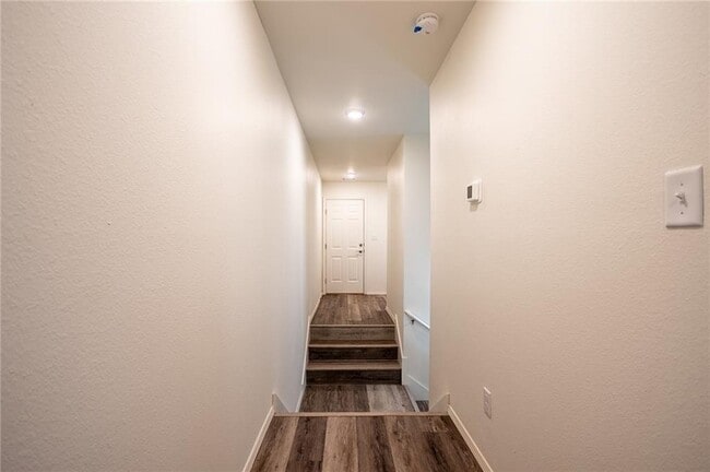 Building Photo - 825 S Rupple Rd