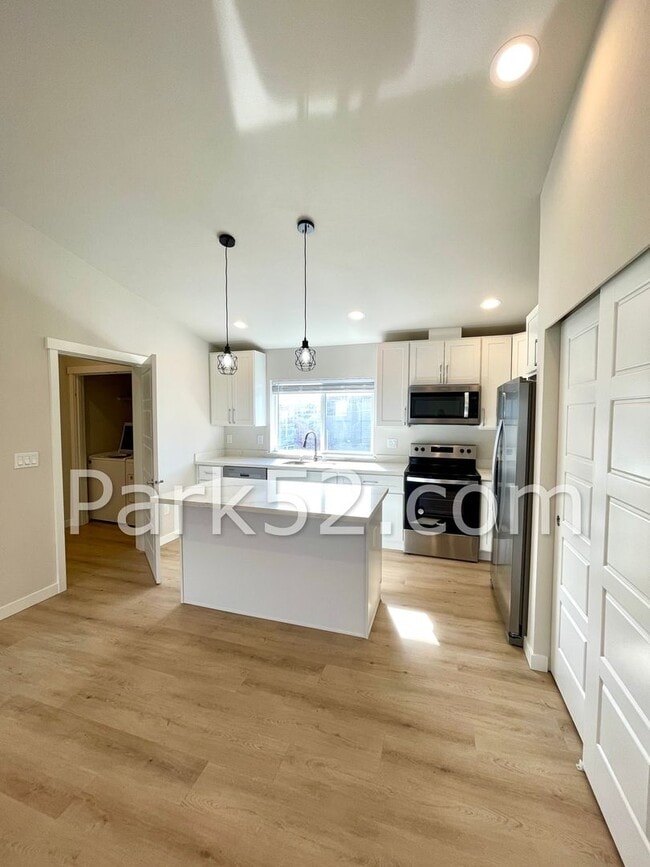 Building Photo - 2 Bedroom ADU Unit in Tacoma