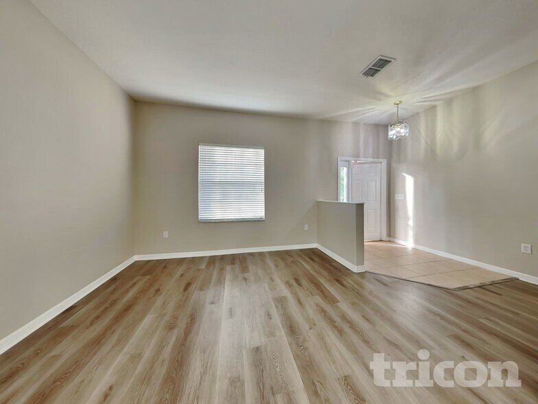 Building Photo - 13409 Teaberry Ln