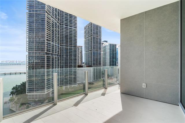 Building Photo - 300 Biscayne Boulevard Way