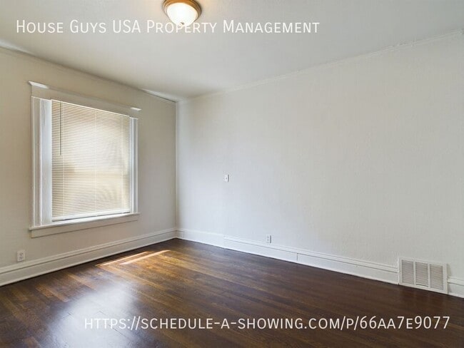 Building Photo - 3939 Troost Ave