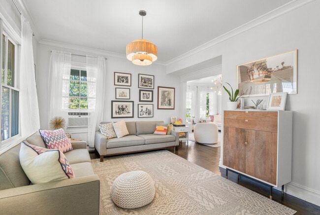 Building Photo - 251 Mt Pleasant Ave