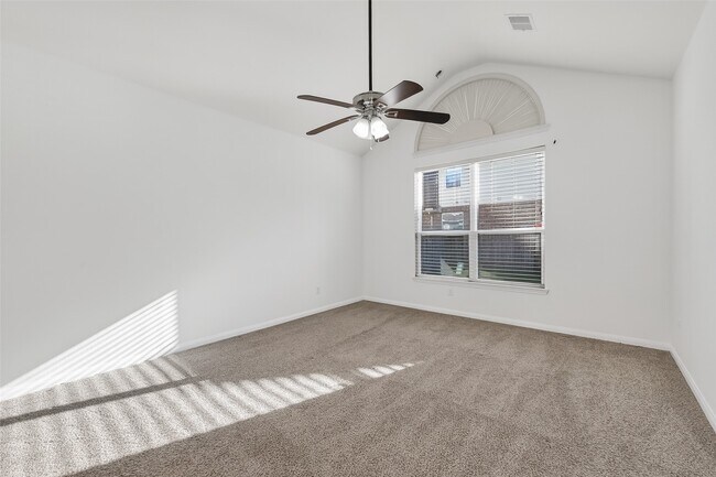 Building Photo - 20515 Bandrock Terrace