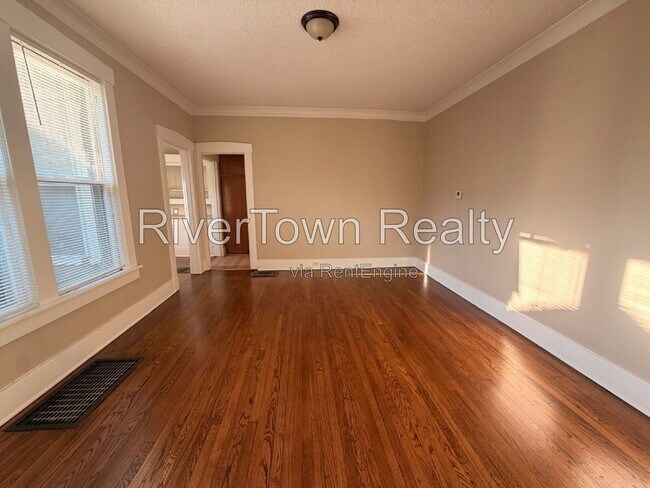 Building Photo - 1229 Faxon Ave