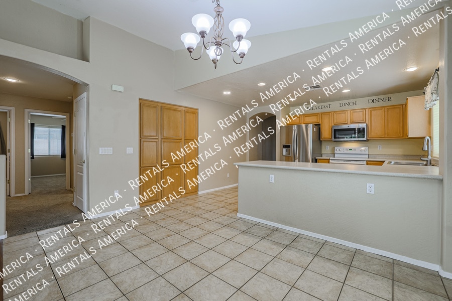 Building Photo - 3461 E Phelps St