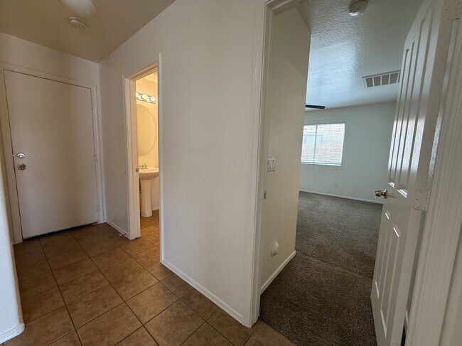 Building Photo - 7372 W Ian Dr