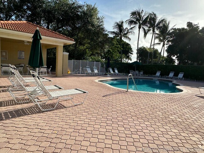 Building Photo - 1044 Arezzo Cir