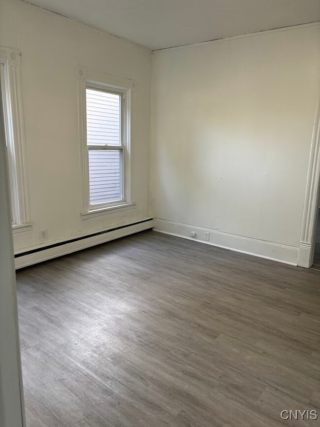 Building Photo - 319-321 Herkimer St