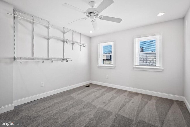 Building Photo - 108 S Conkling St