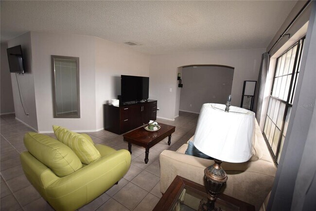 Building Photo - 7706 Indian Ridge Trail S