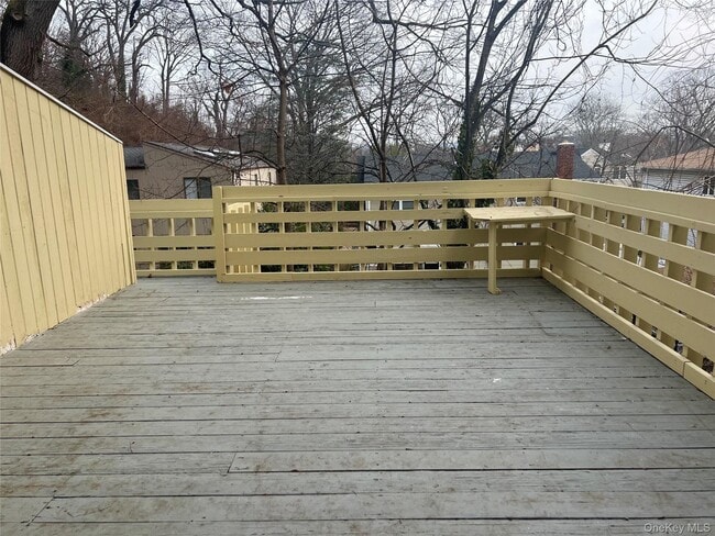 Building Photo - 60 Marwood Rd N