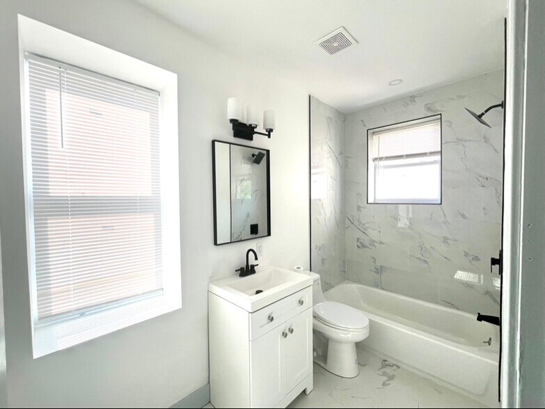 Primary Photo - 1234 N 55th St