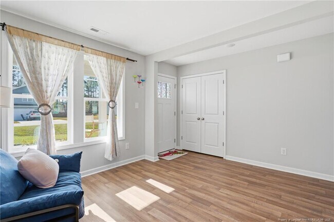 Building Photo - 50 Terrier Ct