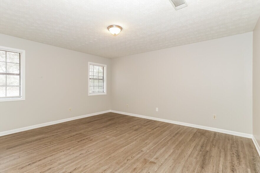 Building Photo - 202 Northbridge Dr