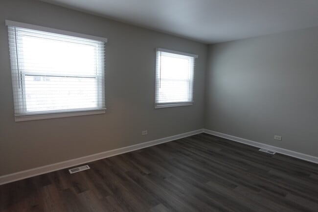 Building Photo - 7956 164th Ct