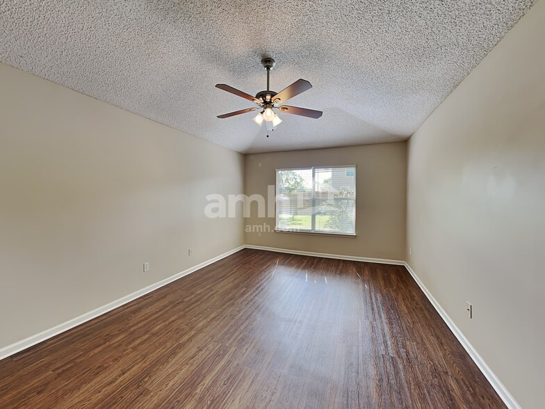 Building Photo - 2931 Plum Orchard Dr