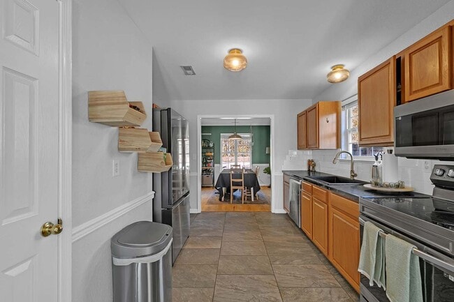 Building Photo - Call Sabrina Thomas for more information at 757-767-0767