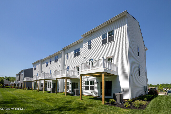 Building Photo - 18 Crimson Dr
