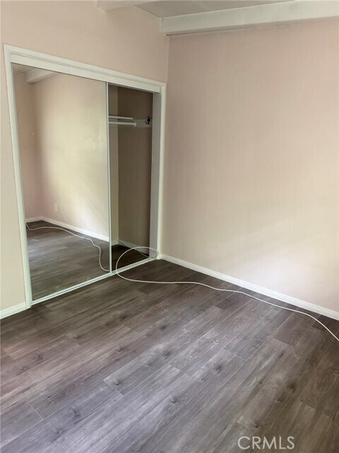 Building Photo - 124 W Lancaster Blvd