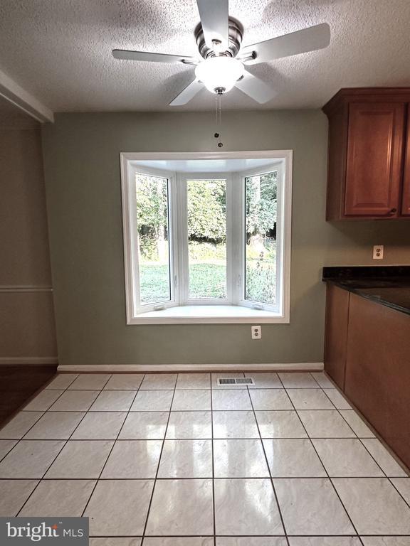 Building Photo - 9612 Whitecedar Ct