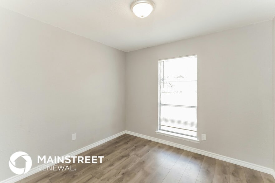 Building Photo - 224 Woodgrove St