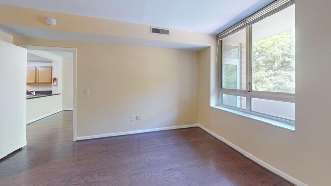 Building Photo - 350 G St SW