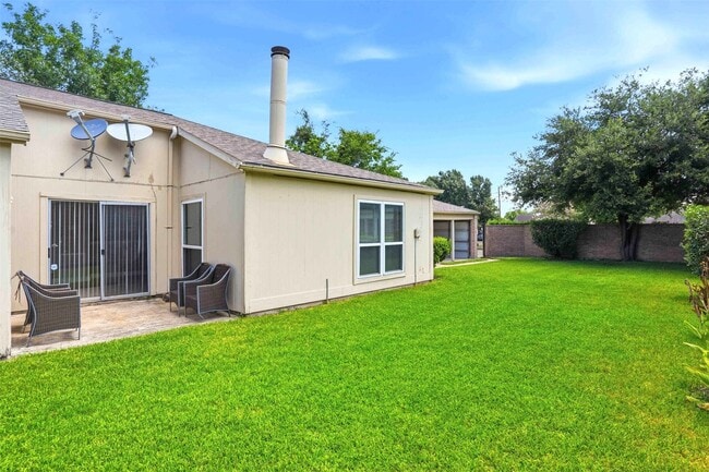 Building Photo - 7502 Addicks Clodine Rd