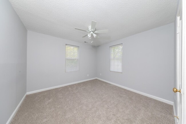 Building Photo - 1128 Wilkins Dr