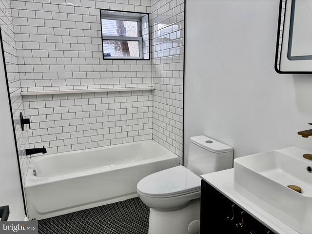 Building Photo - 1817 S 5th St