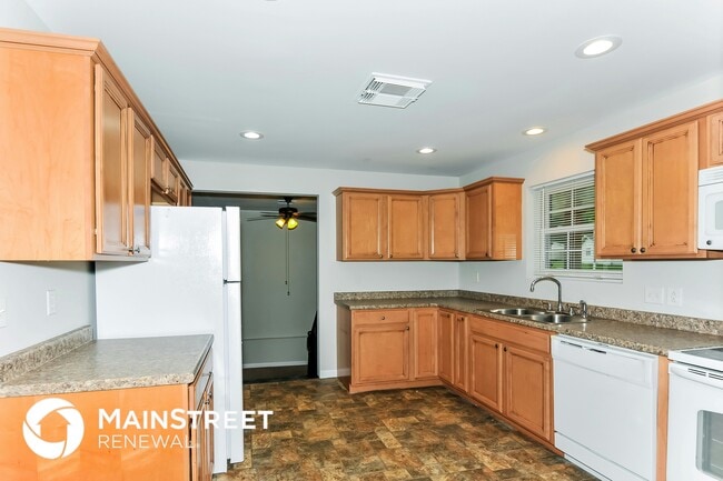 Building Photo - 1320 Ballast Point Dr