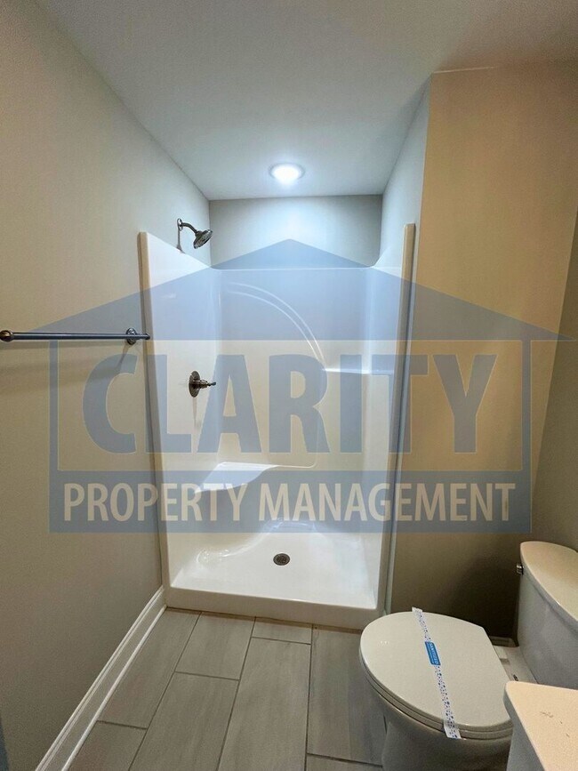 Building Photo - Modern two bedroom townhome!