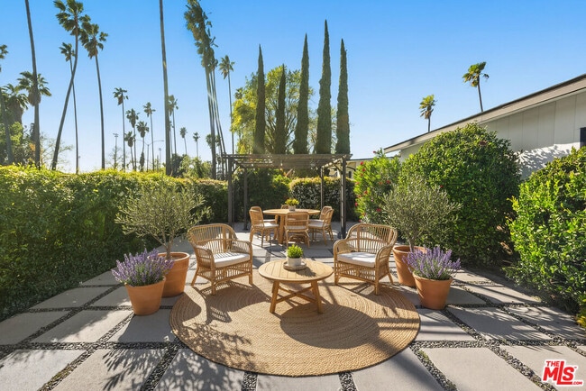 Building Photo - 17141 Sherman Way