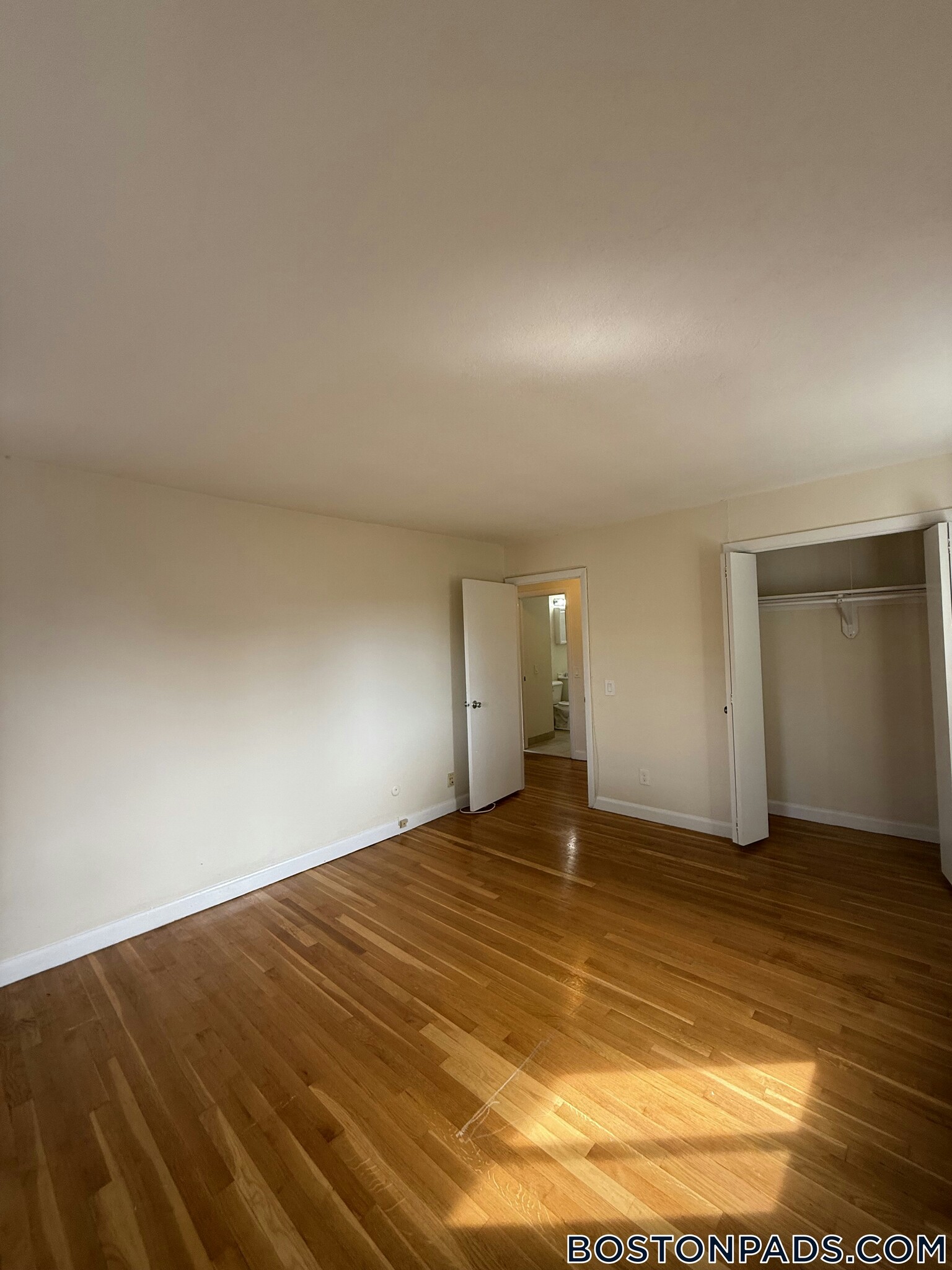 Building Photo - 75 Gardner St