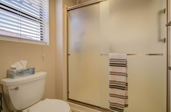 Building Photo - 14743 W Yosemite Dr