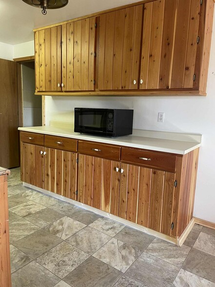 Basement Kitchen - 2115 Ridge Ranch Rd