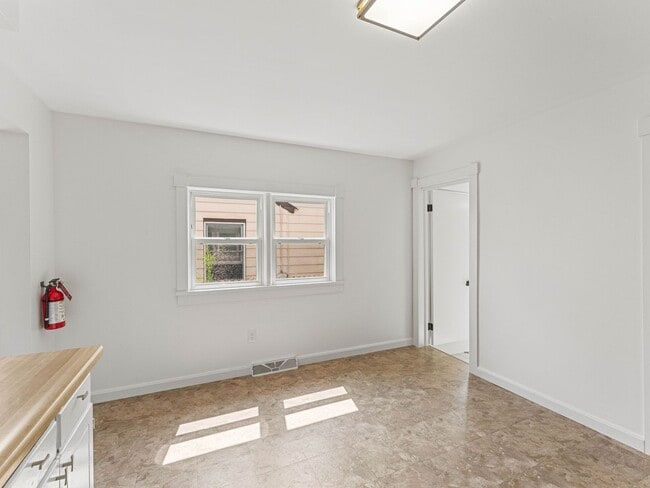 Building Photo - Beautifully Updated 3-Bedroom Home with Spacious Front Porch in Mount Holly