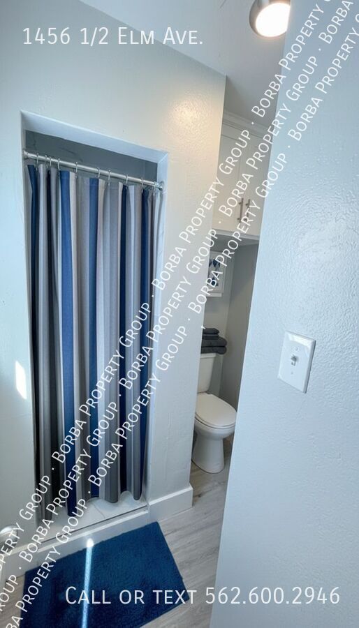 Building Photo - 1456 1/2 Elm Ave.-