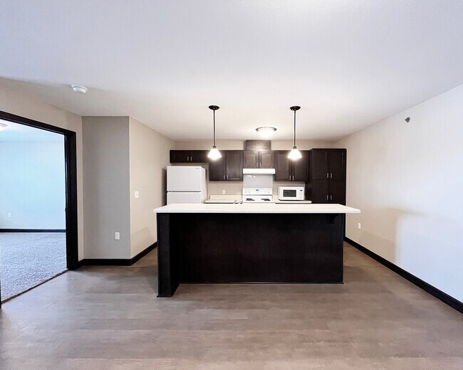 Building Photo - Grand Terrace Apartments