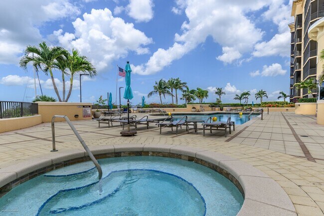 Building Photo - TURNKEY FURNISHED EXECUTIVE RENTAL IN BURN...