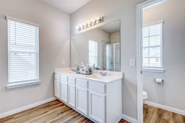 Building Photo - 22103 Regal Heights Dr