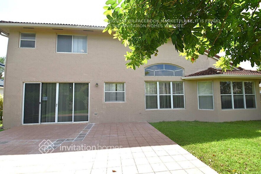 Building Photo - 14903 SW 159th Pl