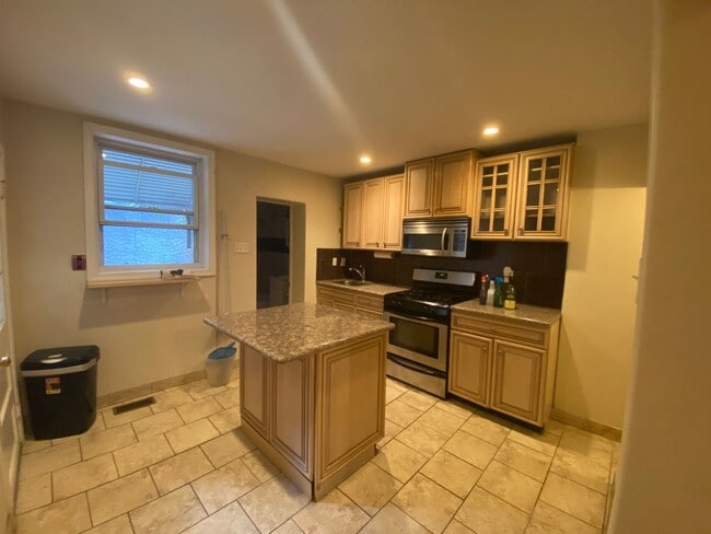 Building Photo - 1338 Passyunk Ave