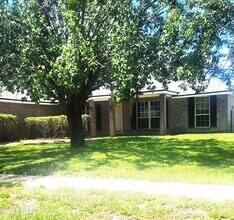 Building Photo - 1254 McGirts Creek Dr E