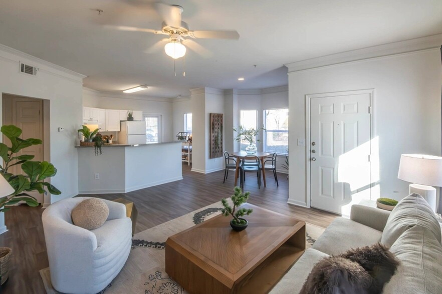 Building Photo - Trailside at Greenline