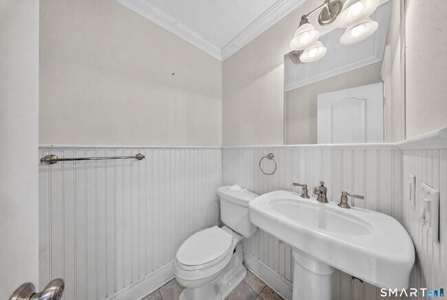 Building Photo - 88 Maple Tree Ave