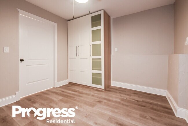 Building Photo - 7987 S 2760 W