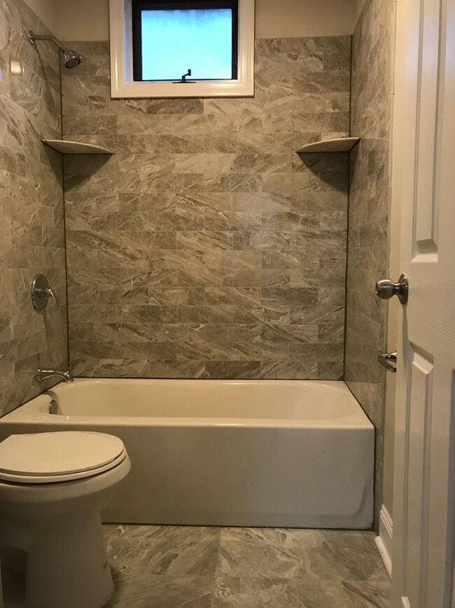 Building Photo - 41 Blake St