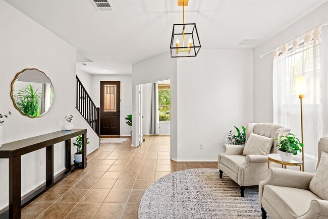 Building Photo - 122 Mancos Dr