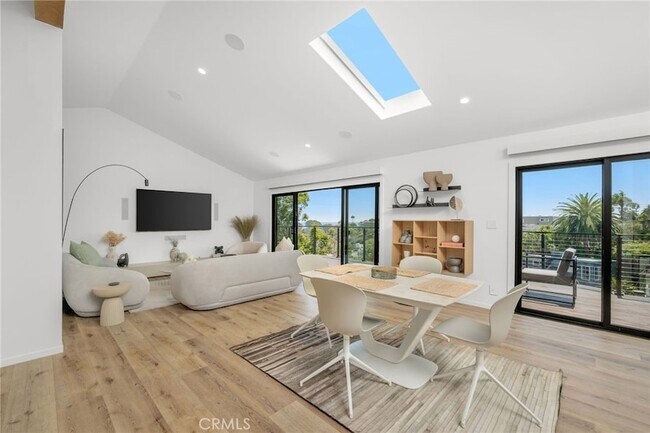 Building Photo - 34031 Mazo Dr