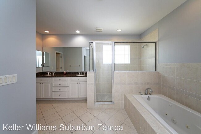 Building Photo - 2 br, 2.5 bath House - 3317 Empedrado St